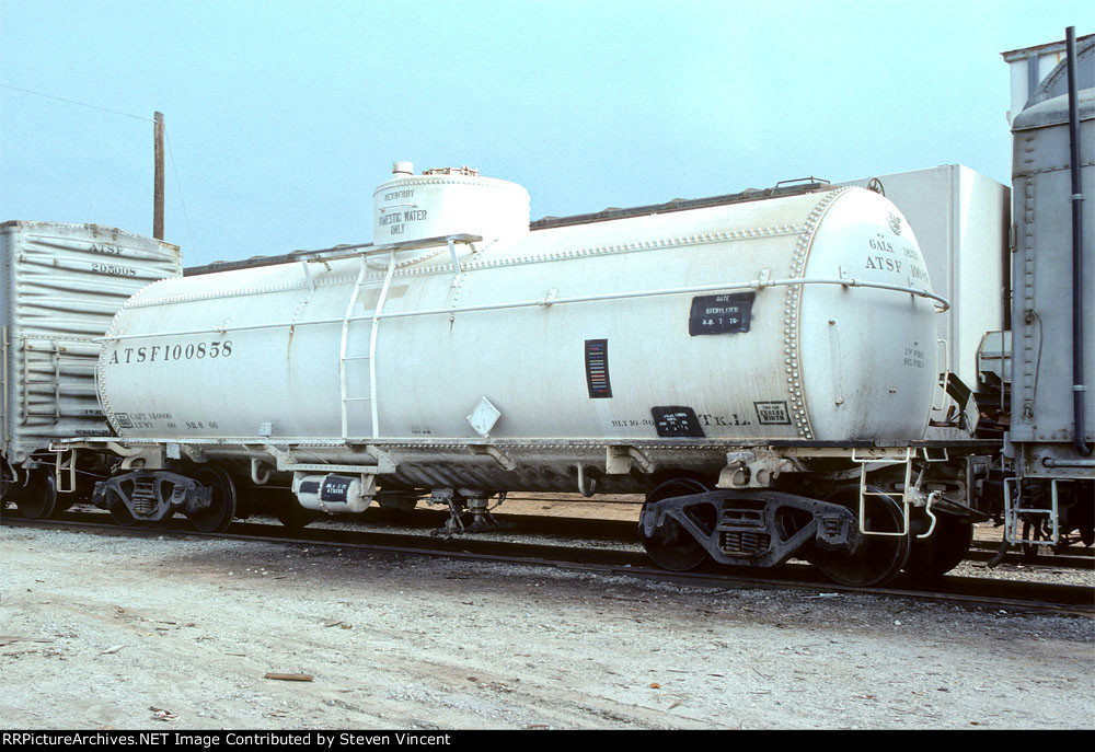 Santa Fe MW water car ATSF #100858